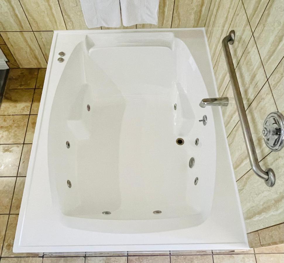 סנטה אנה Rodeway Inn מראה חיצוני תמונה
