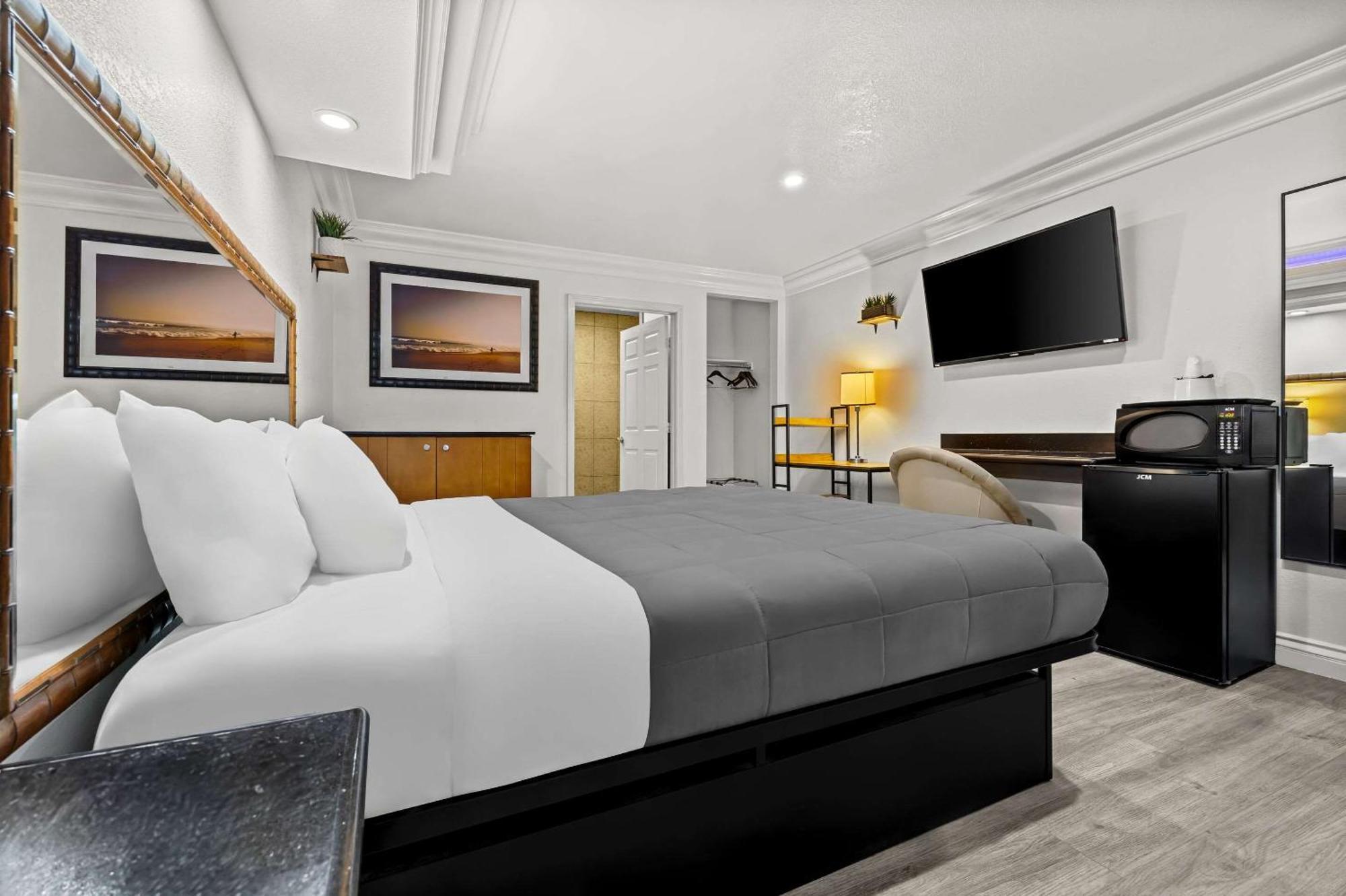 סנטה אנה Rodeway Inn מראה חיצוני תמונה