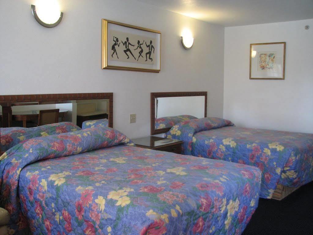 סנטה אנה Rodeway Inn מראה חיצוני תמונה